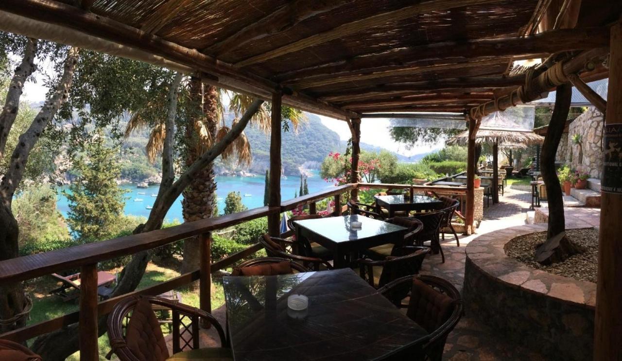 Acapulco Seaside Pool Bar And Apartments Παλαιοκαστρίτσα Εξωτερικό φωτογραφία